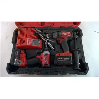 Milwaukee Cordless Drill/Impact Driver Kit