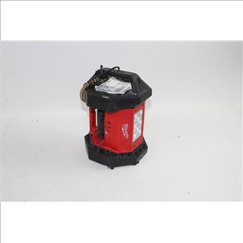 Milwaukee Flood Light With Battery