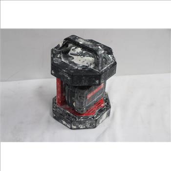 Milwaukee Floor Light