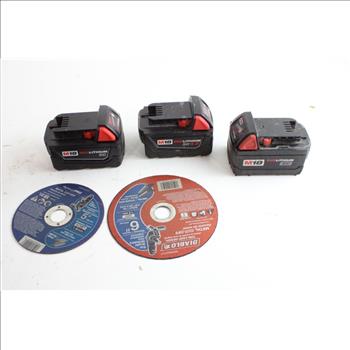 Milwaukee Grinder With Batteries