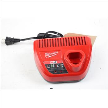 Milwaukee M12 Charger