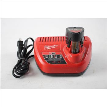 Milwaukee M12 Charger