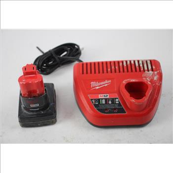 Milwaukee M12 Charger
