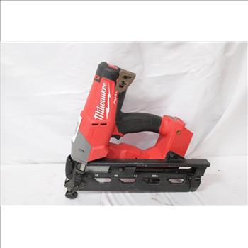Milwaukee M18 Fuel Angled Finish Nailer