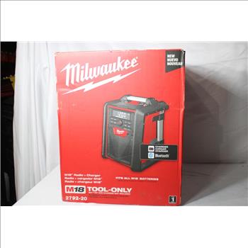 Milwaukee M18 Radio + Charger, Bluetooth Connection
