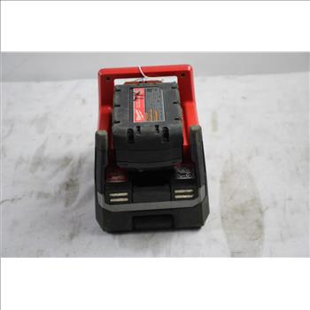 Milwaukee Mounting Flood Light