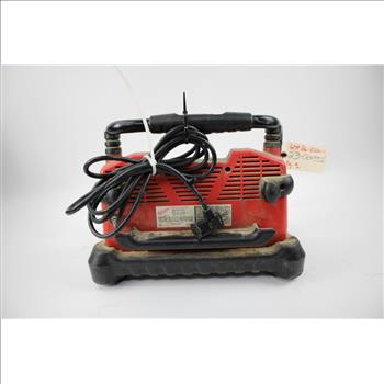 Milwaukee Multi-Bay Charger