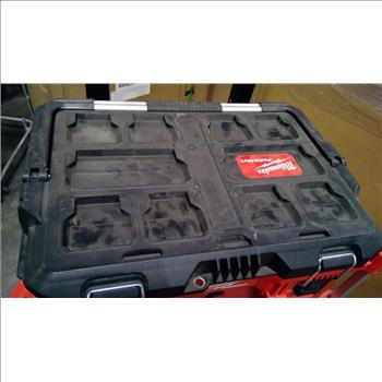 Milwaukee Packout Rolling Stackable Tool Storage System