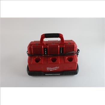 Milwaukee Rapidcharge Station