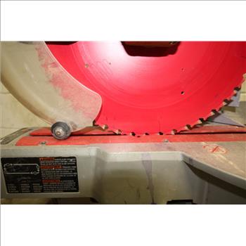 Milwaukee Sliding Compound Miter Saw
