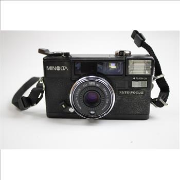 Minolta HI-MATIC AF2 35mm SLR Camera With MC Auto Extension Tubes