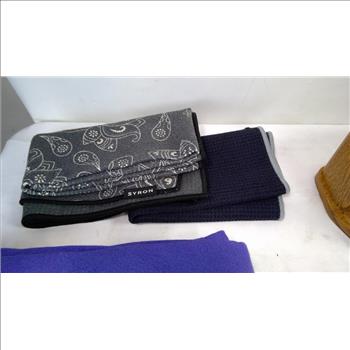 Misc Containers, Misc Towels/blankets, Misc Knick Knacks