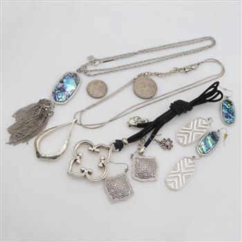 Mixed Jewelry And Foreign Currency, 5+ Pieces