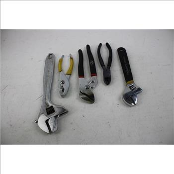 Mixed Tool Lot - Adjustable Wrench, Flashlights, Pliers, And More, 16 Pieces
