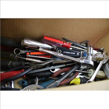 Mixed Tool Lot - Stanley, Snap-On Screwdrivers, Warner Putty Knife, And More