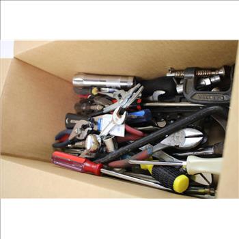 Mixed Tool Lot - Stanley, Snap-On Screwdrivers, Warner Putty Knife, And More