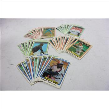 MLB Trading Card Lot, 100+ Pieces