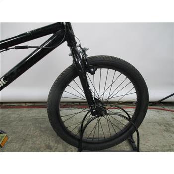 MONGOOSE BMX BIKE