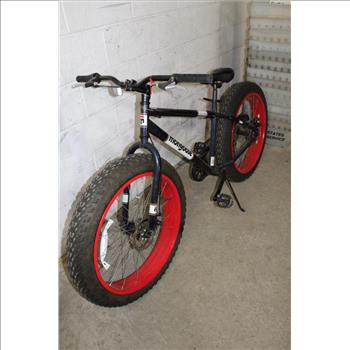 Mongoose Dolomite Mountain Bike