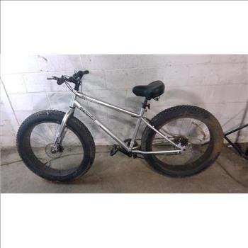 Mongoose Malus Mountain Bike