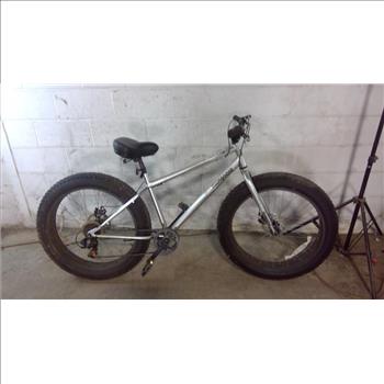 Mongoose Malus Mountain Bike