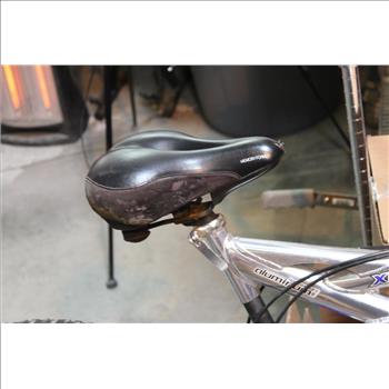 Mongoose XR200 Mountain Bike