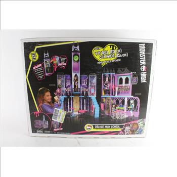 Monster High Deluxe High School Play Set
