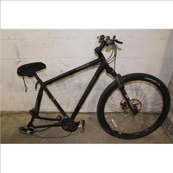 Motobecane Fantom 29 Mountain Bike