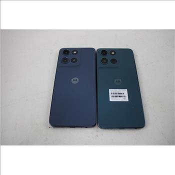 Motorola Cell Phone Lot, 2 Pieces, Sold For Parts