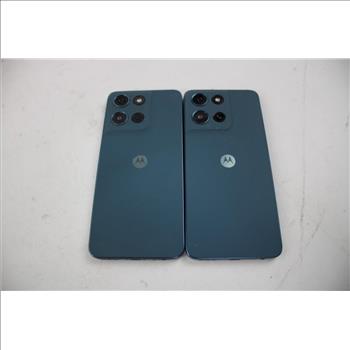 Motorola Cell Phone Lot, 2 Pieces, Sold For Parts