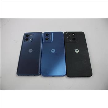 Motorola Cell Phone Lot, 3 Pieces, Sold For Parts