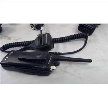 Motorola Radios And Charging Base Bulk Lot - 6 Pieces