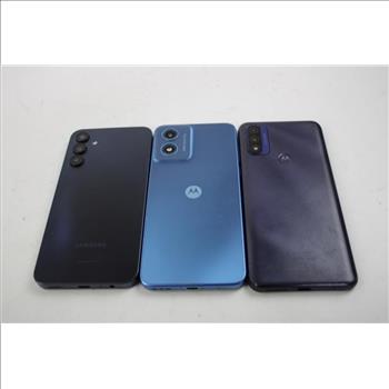 Motorola, Samsung Cell Phone Lot, 2 Pieces, Sold For Parts