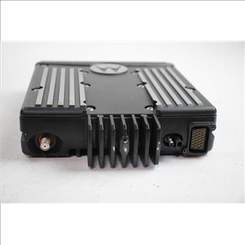 Motorola XTL 2500 Mobile Radio