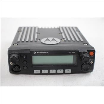 Motorola XTL 2500 Mobile Radio