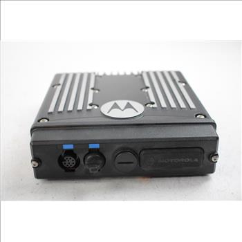 Motorola XTL 2500 Mobile Radio