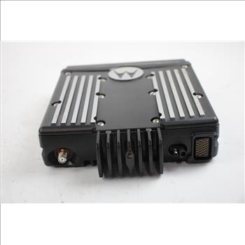 Motorola XTL 2500 Mobile Radio
