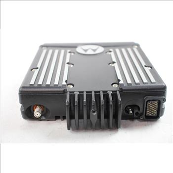 Motorola XTL 2500 Mobile Radio