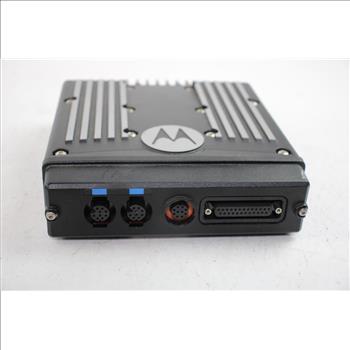 Motorola XTL 2500 Mobile Radio