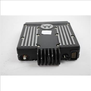 Motorola XTL2500 Car Stereo With Head Unit