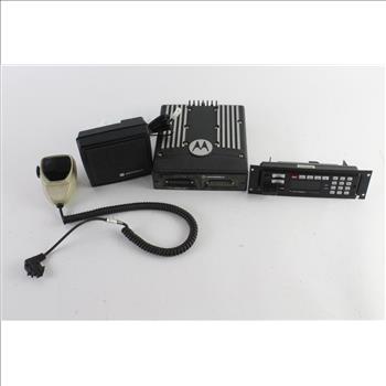 Motorola XTL5000 Mobile Radio