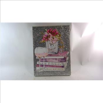 N 5 Paris Parfum Canvas Portrait