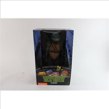 Nickelodeon Teenage Mutant Ninja Turtles Leonardo Figure