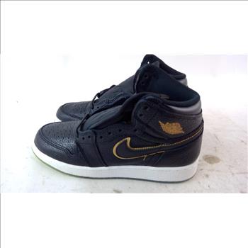 Nike Air Jordan 1 Retro High Og Size 5.5