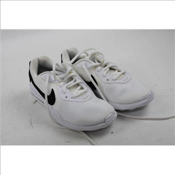 Nike Air Max Oketo, Size 5 Sneakers