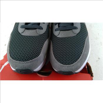 Nike Air Systm Mens Shoes Size 11.5