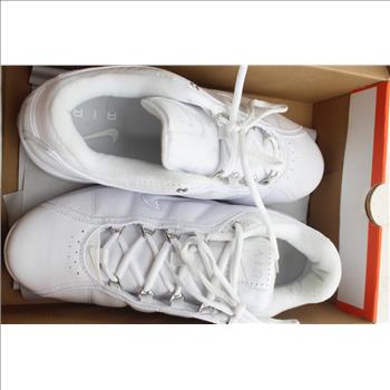 Nike Air VXT II Shoes, Size 11