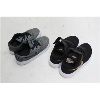 Nike Boy Toddler Shoes, Size 9C, 2 Pieces