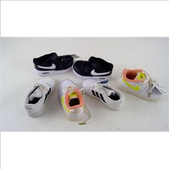 Nike Childrens Shoes And More 4 Pieces