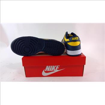 Nike Dunk Low, Size 6.5Y